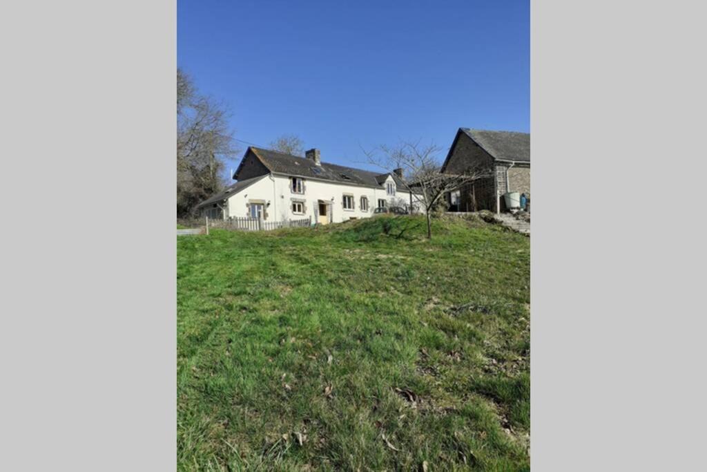 Private Farmhouse For Six In The Countryside Saint-Pierre-sur-Orthe エクステリア 写真