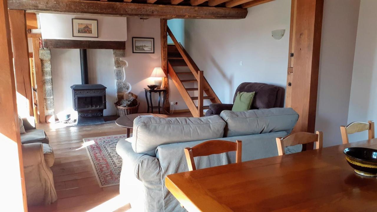 Private Farmhouse For Six In The Countryside Saint-Pierre-sur-Orthe エクステリア 写真