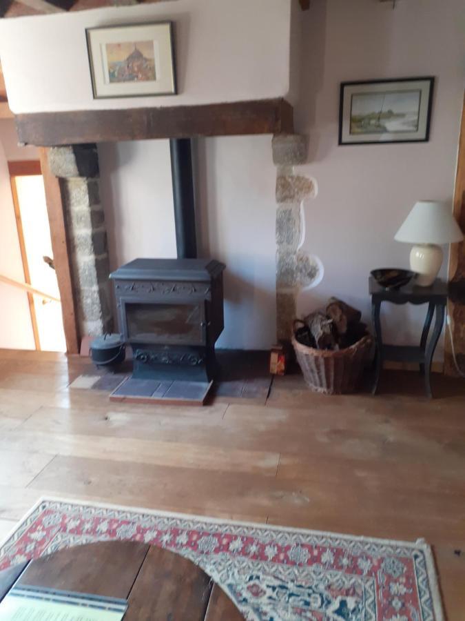Private Farmhouse For Six In The Countryside Saint-Pierre-sur-Orthe エクステリア 写真