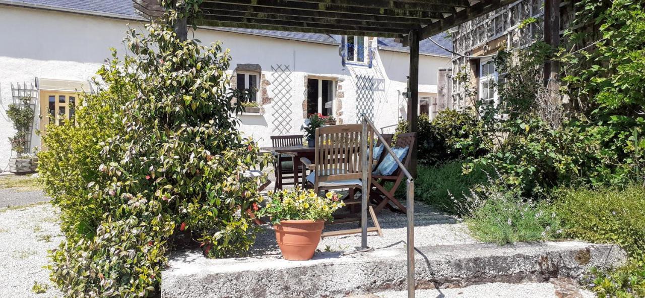 Private Farmhouse For Six In The Countryside Saint-Pierre-sur-Orthe エクステリア 写真